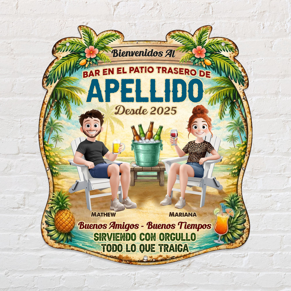 Backyard Bar Patio Spanish Bienvenidos Al Bar En El Patio Trasero De - Personalized Metal Sign