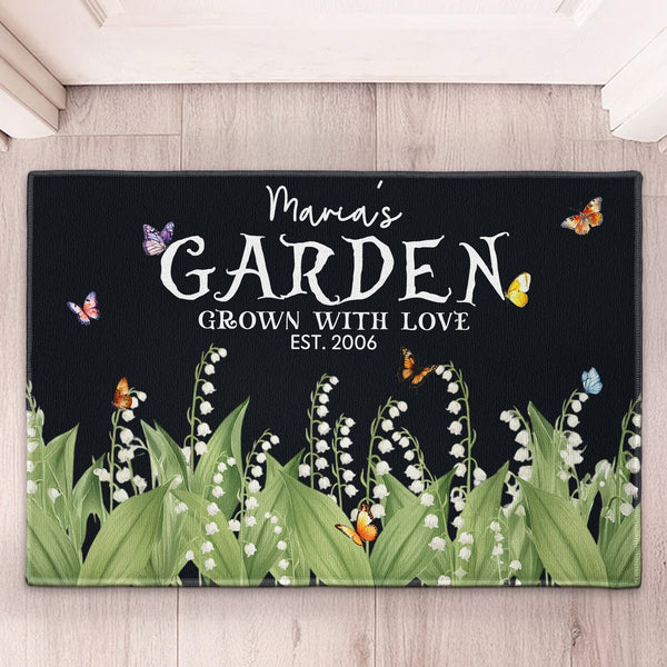 Custom Name & Birth Flower Garden Welcome Mat For Her, Mom, Grandma - Personalized Doormat | Charming Floral Home Decor Gift