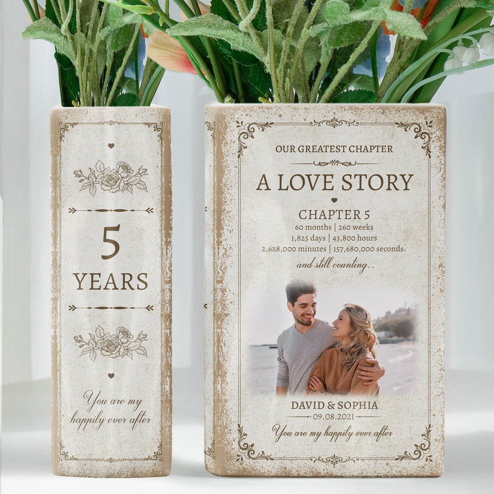 Personalized Anniversary Counting Time Ceramic Book Vase, Custom Years Love Story Gift for Couples, Parents