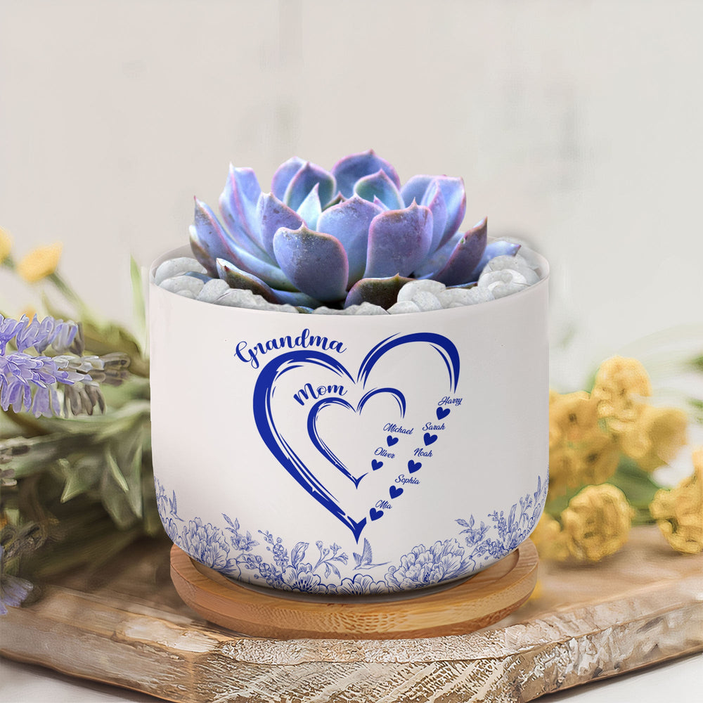 Mom Grandma Hearts Custom Kids' Names - Personalized Ceramic Plant Pot