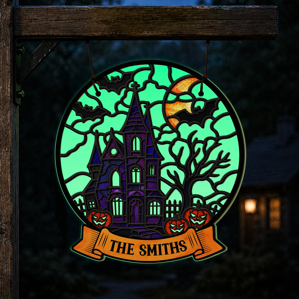 Personalized Halloween Glow in The Dark Wood Sign - Spooky Family Name Wall Decor